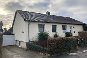ISERNHAGEN KB: Freistehender Bungalow in bester Lage mit Souterrain – Die vollständige Adresse der Immobilie erhältst du vom Anbieter., 30916 Isernhagen – Vorschaubild 6