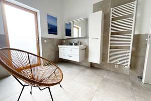 Moderne Doppelhaushälfte mit Pool, Sauna und Energieeffizienzklasse A+ – Die vollständige Adresse der Immobilie erhältst du vom Anbieter., 71116 Gärtringen – Vorschaubild 8