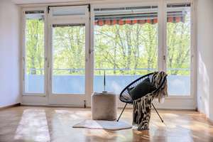 Bogenhausen: Altersgerechte 3,5-Zi.-Wohnung grün und zentral leben (frei) – Die vollständige Adresse der Immobilie erhältst du vom Anbieter., 81927 Englschalking, München – Vorschaubild 2