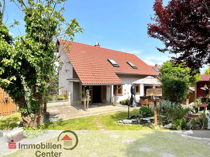 Haus mit Einliegerwohnung kaufen in Merzig - ImmoScout24