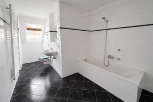Zentral gelegene 2,5-Zimmer-Wohnung im Chemnitzer Lutherviertel mit Balkon – Die vollständige Adresse der Immobilie erhältst du vom Anbieter., 9126 Gablenz, Chemnitz – Vorschaubild 3