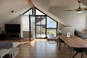 Helle 3-Zimmer-Dachgeschosswohnung mit großem Balkon