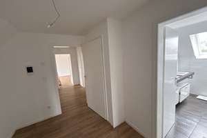 Geräumige 3-Zimmer-Dachgeschosswohnung mit Fussbodenheizung in Kettwig – Die vollständige Adresse der Immobilie erhältst du vom Anbieter., 45219 Kettwig, Essen – Vorschaubild 12