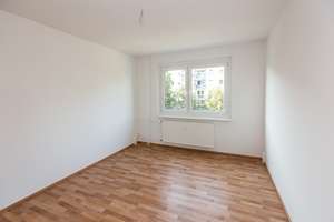 **JETZT EINZIEHEN**3-Zimmer-Wohnung // Balkon // Bad mit Wanne // DG // ab sofort – 4207 Lausen-Grünau, Leipzig – Vorschaubild 6