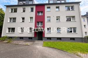 Stilvolle 2-Zimmer-Wohnung mit Balkon und Blick ins Grüne in Solingen