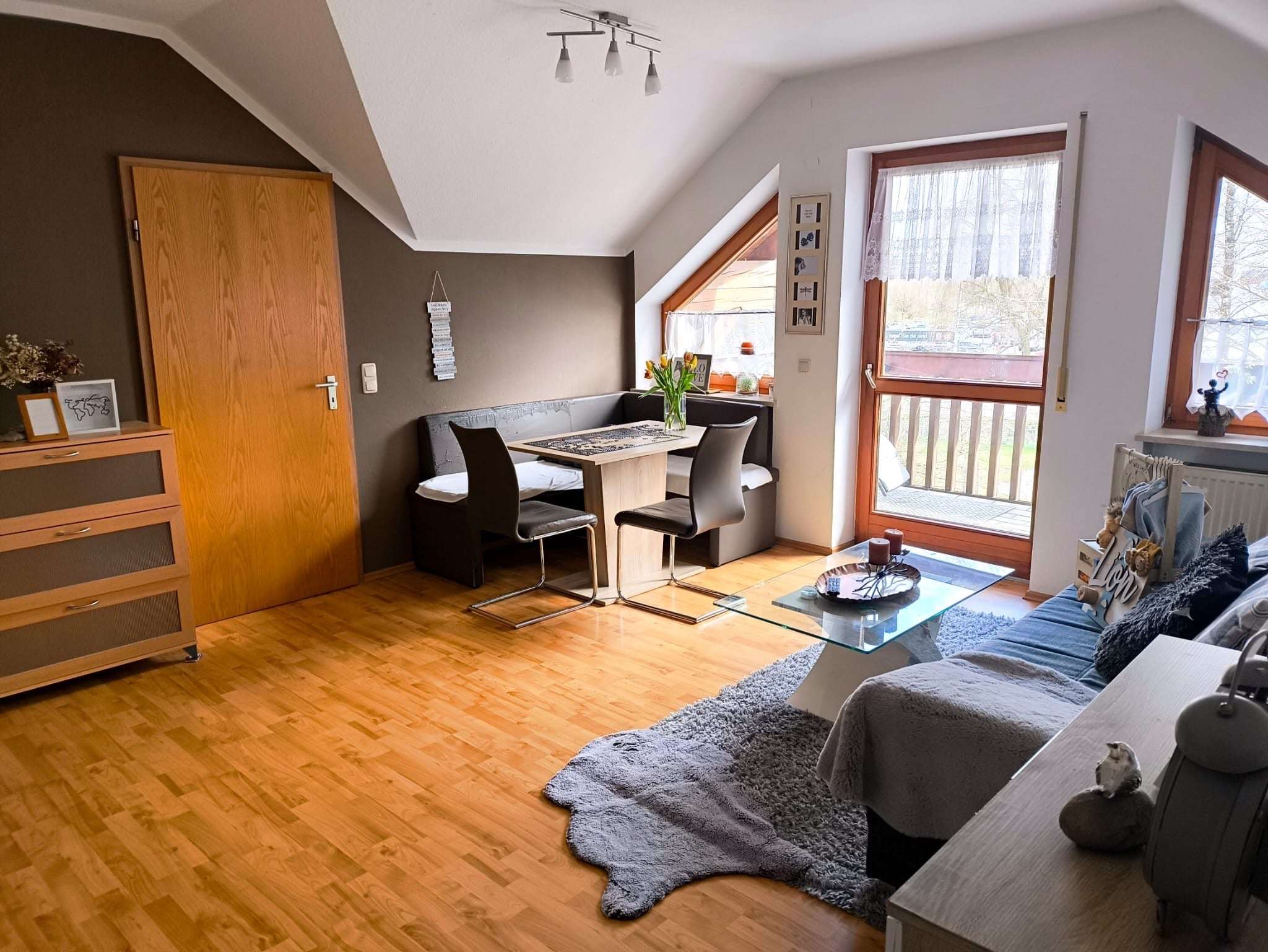 Vermietete Dachgeschosswohnung mit Potenzial in Pocking, Passau Kreis – Bild 3