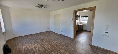 2 Zimmer Altbauwohnung in verkehrsgünstiger Lage