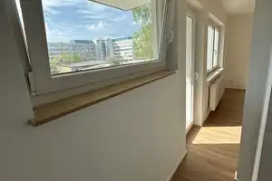 Helles & gepflegtes 1 Zimmerapartement mit Balkon in zentraler Lage von Wiesbaden! – Wittelsbacher Straße 33, 65189 Wiesbaden – Vorschaubild 8