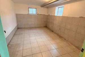 Preisreduzierung! Einfamilienhaus mit Maschinenhalle in Breitenbrunn – Die vollständige Adresse der Immobilie erhältst du vom Anbieter., 87739 Breitenbrunn – Vorschaubild 28