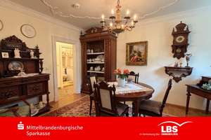 Wohnung mit klassischem Charme! 