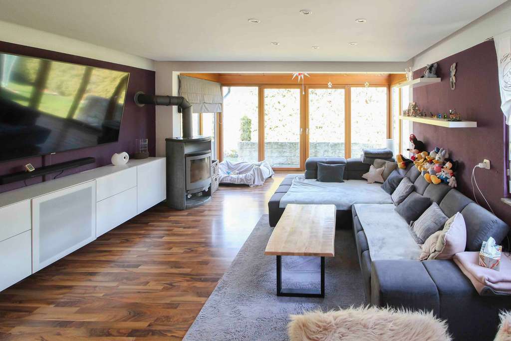 Immobilie in Radeburg - !!!SOFORT BEZUGSFREI!!! Tolles Einfamilienhaus mit Pool und Garten in Radeburg - Bild 1