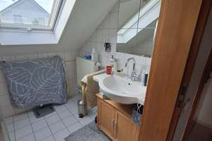 Gemütliche Dachgeschosswohnung 4 Zimmer mit Einbauküche in ruhiger Wohngegend – Die vollständige Adresse der Immobilie erhältst du vom Anbieter., 71720 Oberstenfeld – Vorschaubild 18