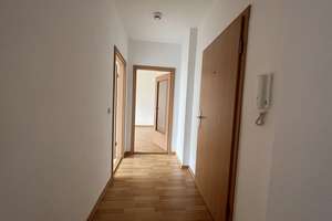 +++  WG-taugliche 2-Zimmer-Wohnung  mit Dusche  +++ – Clausstraße 106, 9126 Lutherviertel, Chemnitz – Vorschaubild 4
