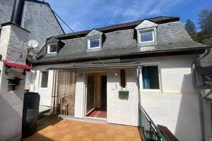 Großzügiges Einfamilienhaus lädt zum Wohnen und Leben ein! – Die vollständige Adresse der Immobilie erhältst du vom Anbieter., 54673 Neuerburg – Vorschaubild 2