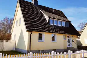 Familienheim mit großem sonnigen Garten in Lotte-Büren / Stadtrand von Osnabrück – Steinfurt (Kreis) – Vorschaubild 1