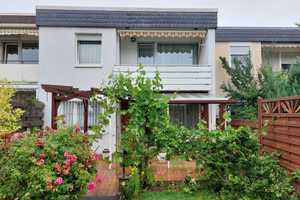Familien aufgepasst!!! Reihenhaus am Schwalbacher Ostring – Main-Taunus-Kreis – Vorschaubild 1