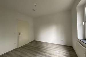 Gemütliche 3-Zimmer-Etagenwohnung in Leer – 63,25 m² auf der 1. Etage links – Tjackleger Fährweg 15, 26789 Leer (Ostfriesland) – Vorschaubild 12