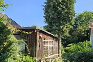 Gutbürgerliches Haus mit hohen Wohnräumen  massiv gemauert  voll unterkellert  idyllischer Garten – Sülbecksweg 15, 37574 Northeim (Kreis) – Vorschaubild 5