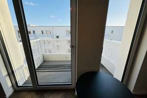 Möbliertes modernes Apartment mit Balkon und EBK! – Otto-Franke-Straße 45, 12489 Adlershof, Berlin – Vorschaubild 4