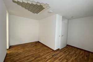 Gemütliche und helle Wohnung in Stuttgart-Untertürkheim  – Die vollständige Adresse der Immobilie erhältst du vom Anbieter., 70327 Untertürkheim (Ortsteil), Stuttgart – Vorschaubild 3