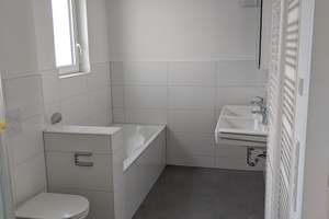 Neuwertige 3,5-Zimmer in Toplage im Zentrum von HN mit hochwertiger Einbauküche u. Balkon – Rosenbergstraße 14, 74072 Heilbronn, Heilbronn – Vorschaubild 4
