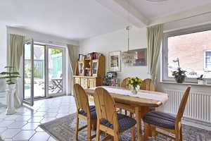Doppelhaushälfte in Holm mit schönem Garten und viel Platz - 
Ideal für Familien! – Pinneberg (Kreis) – Vorschaubild 4