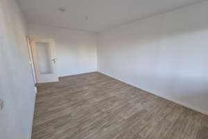 Schöne 3-Zimmer-Wohnung in Dresden – Altgorbitzer Ring 56, 1169 Gorbitz-Süd, Dresden – Vorschaubild 2