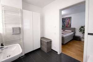 Möbliert: Moderne 4-Zimmer-Wohung in den Welfenhöfen (befristet auf zwei Jahre) – Welfenstraße 68, 81541 Obere Au, München – Vorschaubild 16