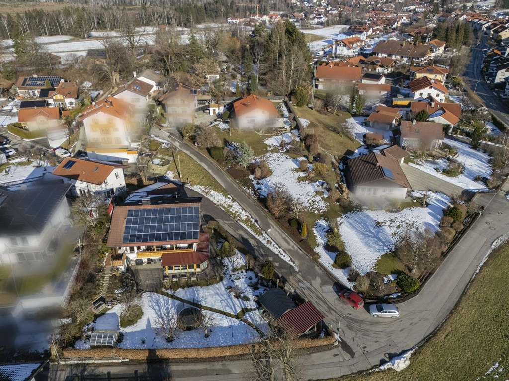 Immobilie in Penzberg - Platz zum Wohnen, Bauen und Genießen, vereint in einem Haus - Bild 1