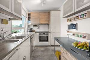 Über den Dächern des Generalsviertels: 4-Zimmer-Wohnung mit Aufzug und Loggia  – Die vollständige Adresse der Immobilie erhältst du vom Anbieter., 20253 Hoheluft-West, Hamburg – Vorschaubild 4