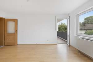 Gepflegte 3-Zi-Whg mit Einzelgarage, Südbalkon und großzügigen Kellerraum – 85080 Friedrichshofen-Hollerstauden, Ingolstadt – Vorschaubild 5