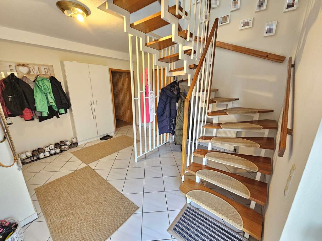 Immobilie in Diez - Großzügiges EFH mit Einliegerwohnung, Sauna und schönem Garten in ruhiger Lage von Diez! - Bild 2