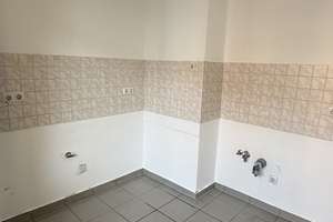 Helle 3-Zimmer Wohnung im 3. OG mit Balkon in Nürnberg-St. Leonhard – Konstanzenstraße 7, 90439 St. Leonhard, Nürnberg – Vorschaubild 3