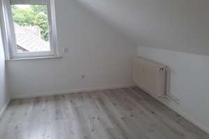 Schöne 3 - Zimmerwohnung im Dachgeschoss – Obensburgweg 5, 31789 Hameln – Vorschaubild 3