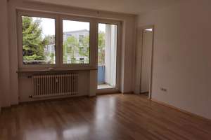 Helle gut geschnittene 1-Zimmer-Wohnung mit Südbalkon