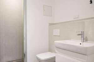Luxuriöse 2-Zimmer Wohnung mit Balkon direkt im Gleisdreieck Park – Dennewitzstraße 43, 10785 Tiergarten, Berlin – Vorschaubild 4