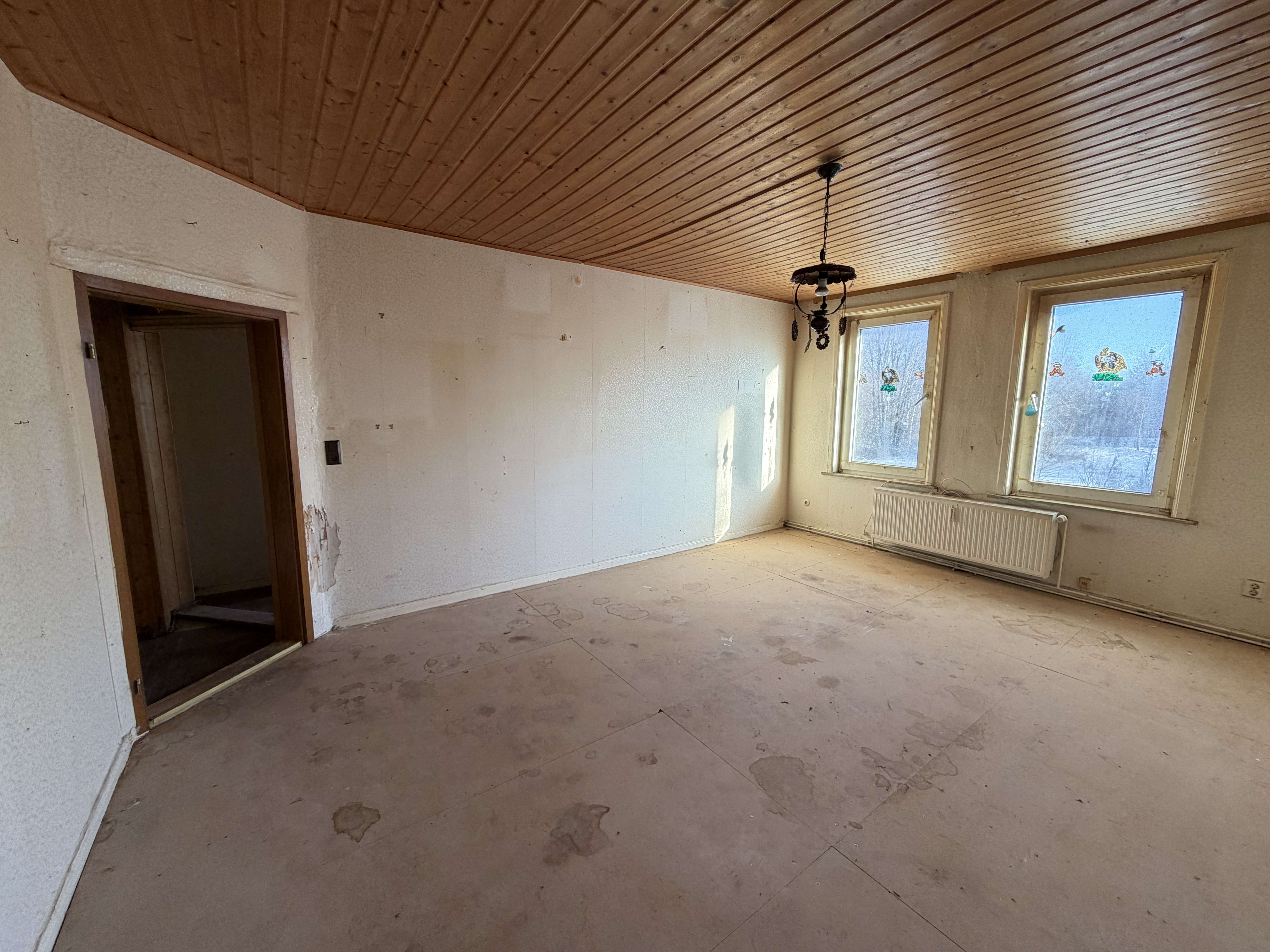 Sanierungsbedürftiges Ein- bis Zweifamilienhaus in Oker, Goslar Kreis – Bild 4