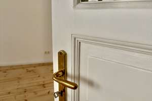 Stilvolle lichtdurchflutet 3-Zimmer-Altbauwohnung mit Balkon & Aufzug in Bestlage Pankow / Florakiez – Görschstraße 14A, 13187 Pankow (Ortsteil), Berlin – Vorschaubild 7