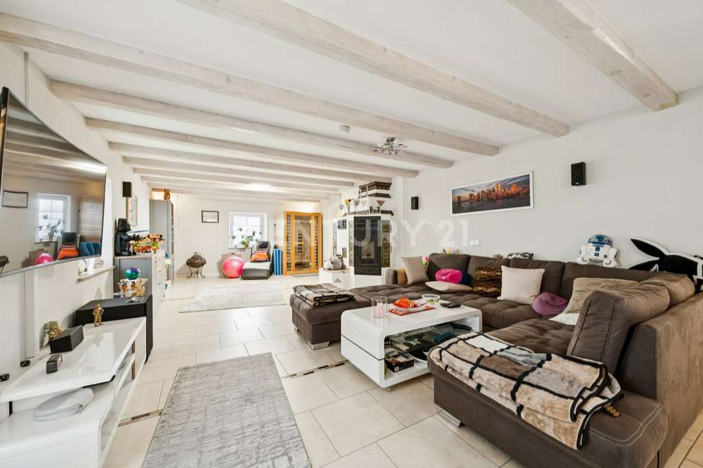 Immobilie in Essing - Modernisiertes Einfamilienhaus mit Einliegerwohnung und Panoramablick - Bild 1