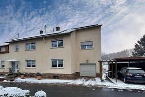 Attraktives Ein-bis Zweifamilienhaus mit PV-Anlage, Garage und Carport  – Die vollständige Adresse der Immobilie erhältst du vom Anbieter., 66571 Eppelborn – Vorschaubild 2