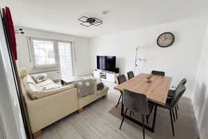 Schöne, helle 4-5 Zimmer-Wohnung im Stadtkern mit großer Terrasse und Garten zum Wohlfühlen 🏝️ – Ernst-Ludwig-Straße 43, 63329 Offenbach (Kreis) – Vorschaubild 1