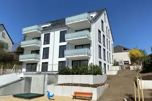 Tolle 4 Zi.-Wohnung-Stuttgart-Feuerbach – Stuttgart – Vorschaubild 1