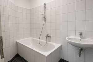 3-Zimmer-Erdgeschosswohnung im Grünen – Heißenerstr. 238, 45359 Schönebeck, Essen – Vorschaubild 6