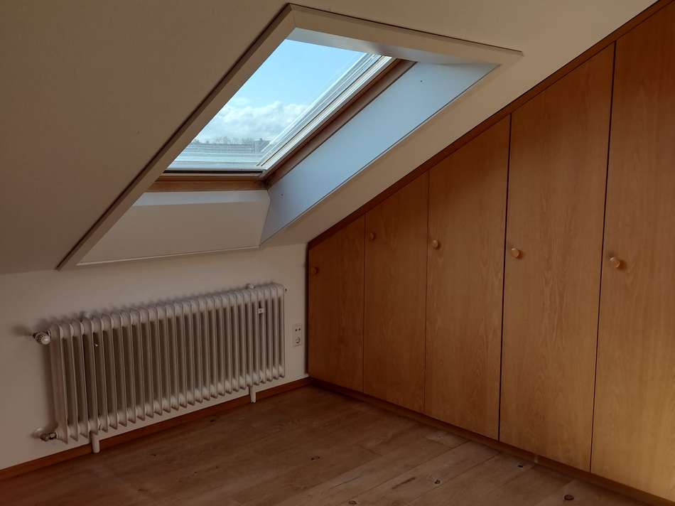 Dachgeschoss mit Einbauschrank