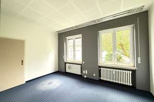 Ideal für Handwerksbetriebe: Wohn- & Geschäftshaus mit Werkstattbereich, Garagen & Außenstellflächen – Die vollständige Adresse der Immobilie erhältst du vom Anbieter., 95028 Innenstadt, Hof – Vorschaubild 4