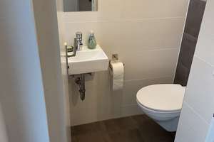 Ohne Maklerprovision: Top renoviertes Reiheneckhaus mit großem Garten und Garage zu verkaufen – Die vollständige Adresse der Immobilie erhältst du vom Anbieter., 72760 Reutlingen-Mitte, Reutlingen – Vorschaubild 11