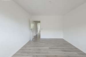 Tolle, frisch renovierte 3-Zimmer Wohnung mit Balkon! Ansehen! – Krefelder Str. 183, 47226 Bergheim, Duisburg – Vorschaubild 3