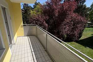 Absolute Ruhelage am Grünzug / Großzügige 3–4-Zi.-Wohnung / Südbalkon / Hobbyraum / Einzelgarage