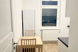 Sehr helle 2 - Zimmer - Wohnung mit Balkon im Herzen von Biebrich*** – Bunsenstraße 1, 65203 Biebrich, Wiesbaden – Vorschaubild 4