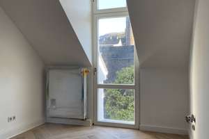 *** Gemütliche 2-Zimmer DG Wohnung mit einer Dachterrasse und einer EBK  *** – Rübenstr 24, 42289 Heckinghausen, Wuppertal – Vorschaubild 2